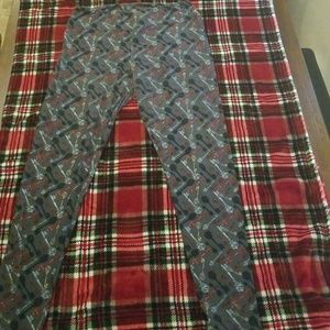 Tall and Curvy LulaRoe skeleton key leggings